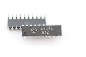 LA7042 IC VTR Audio Rec/Playback DIP-20